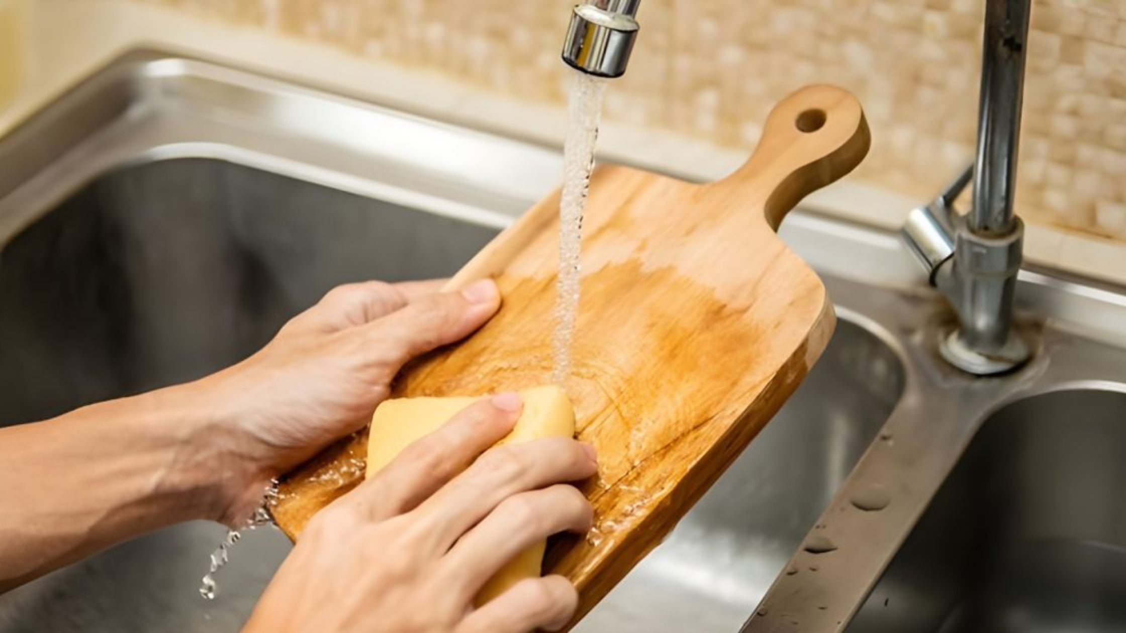 Cara Menjaga Dapur Tetap Bersih dan Beraroma Menyenangkan Setiap Saat , Karena dapur adalah ruangan di rumah yang paling sering digunakan, sangat penting untuk menjaga kebersihannya guna menjamin kenyamanan dan keamanan.