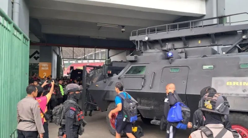 Persib Tiba dengan Aman di Stadion Patriot Gunakan 4 Barracuda untuk Lawan Persija