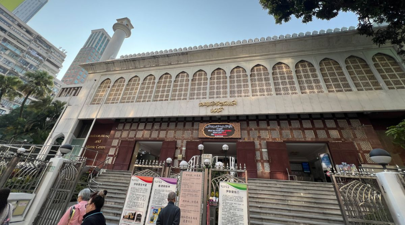 Makin Ramah Muslim, Hong Kong Miliki 55 Hotel dan 153 Restoran Halal , Hong Kong terus menargetkan wisata ramah muslim.