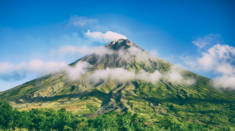 Pendakian Gunung Salak Masih Ditutup hingga 1 April 2025 , Pendakian ke puncak Gunung Salak, Jawa Barat, masih ditutup sampai awal April 2025, tepatnya Selasa (1/4/2025).